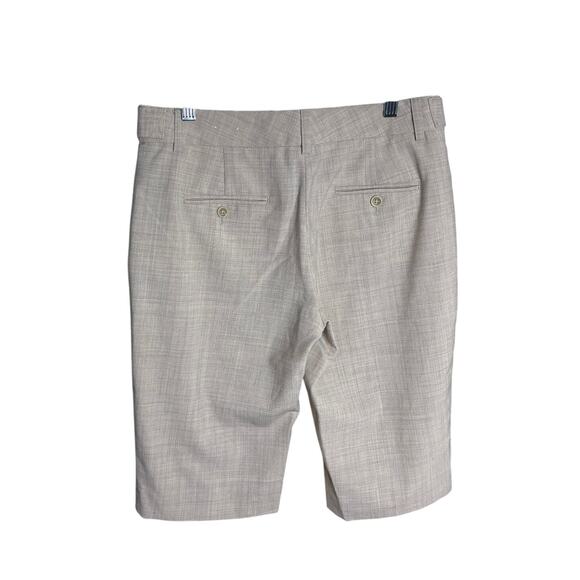 Express Editor Trouser Shorts Neutral Cream Dressy Workwear Sz 2 Low Rise - Picture 2 of 7